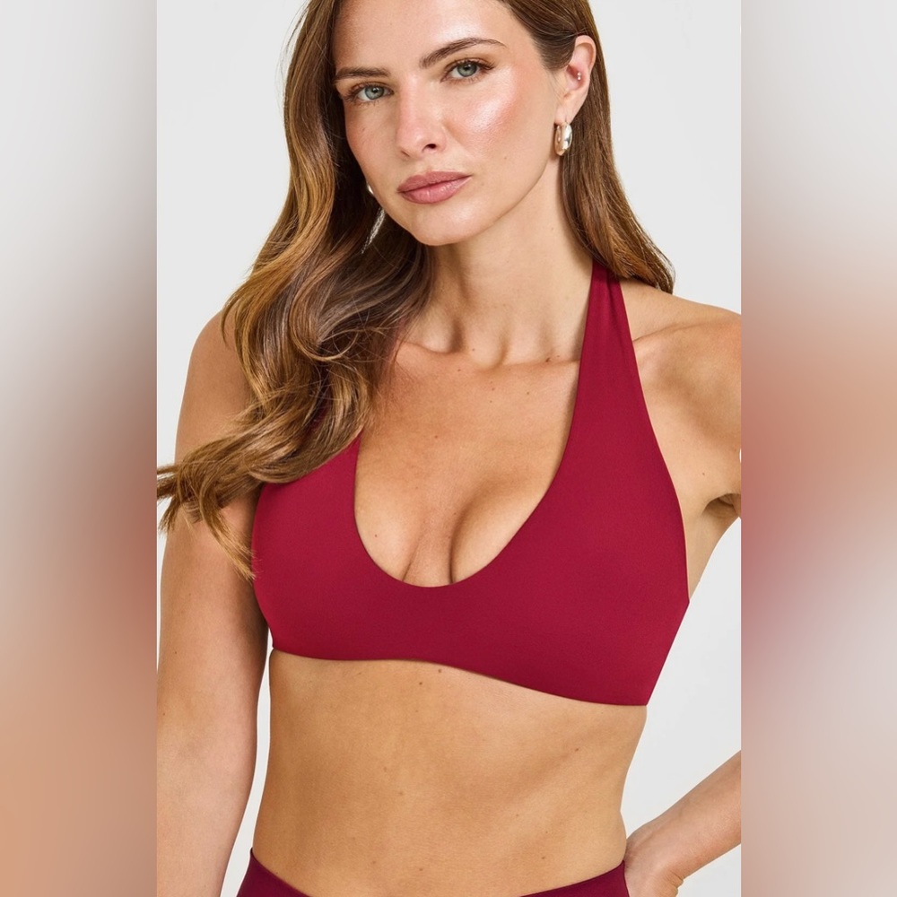 Oner Active SOFTMOTION™ MINIMAL HALTER NECK BRALETTE